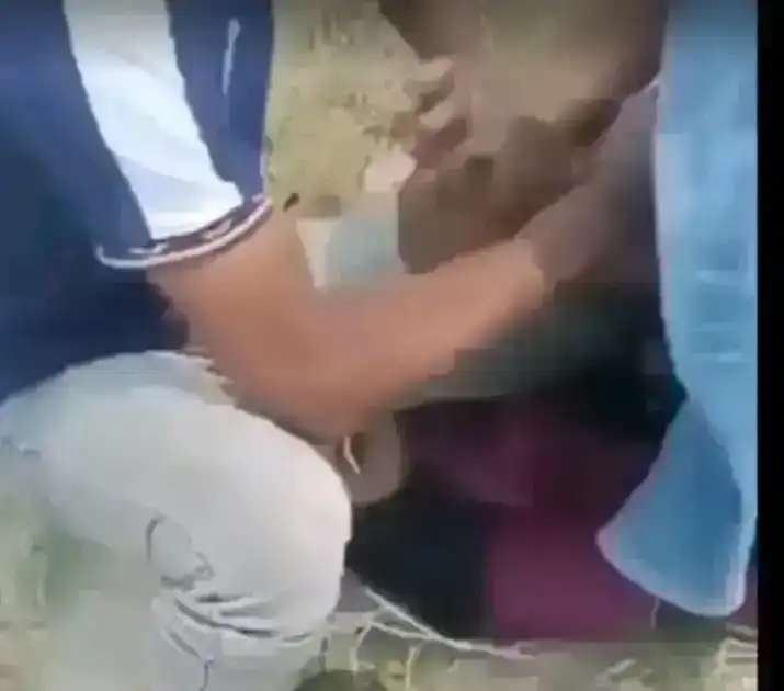 Balu De Deshi Boy Girl Viral Video Original , চাপাইনবাবগঞ্জে ৩বালক গার্লফ্রেন্ডকে ধর্ষণ ভিডিও 