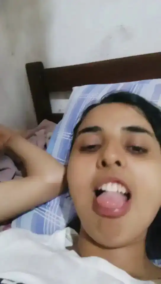 15 Year Boy 25 Year Girl Hot moments "umar 15kaam 25wale" 40.42 minutes, Viral Video Clip 40 minutes 42 seconds Chota Baccha try to Happy Cousin!